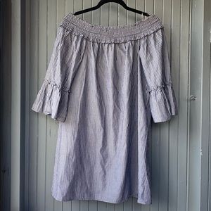 Off the shoulder crown and ivy dresss